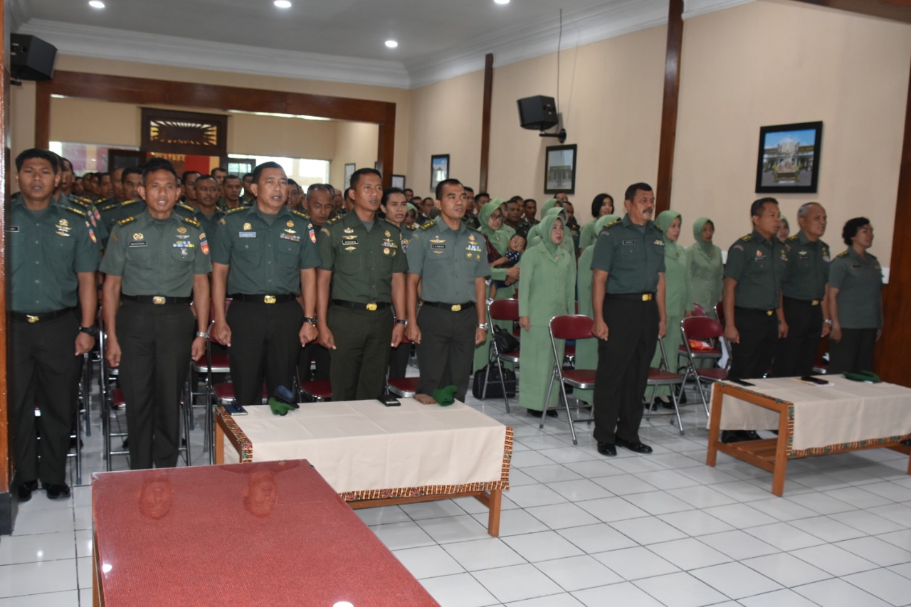 Prajurit Makutarama terima penyuluhan hukum dari Kakumdam IV/Diponegoro